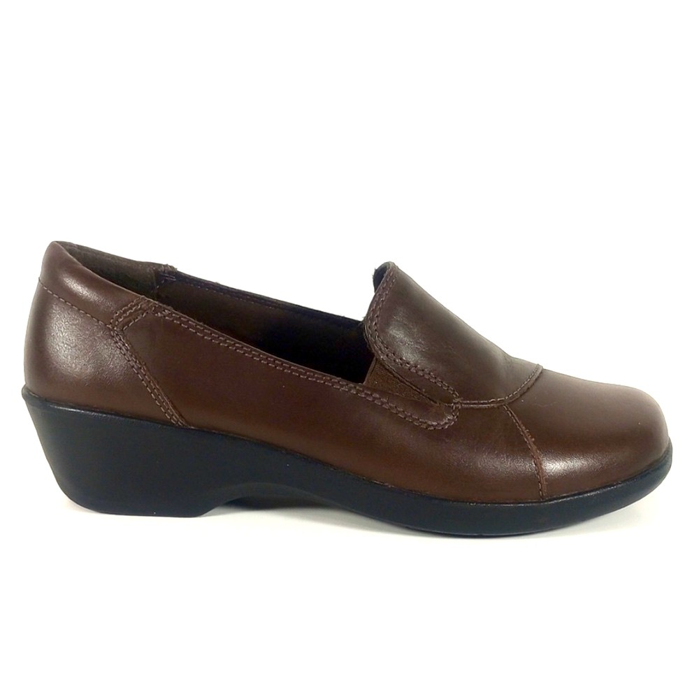 Clarks Esha Haven Shoes in Brown